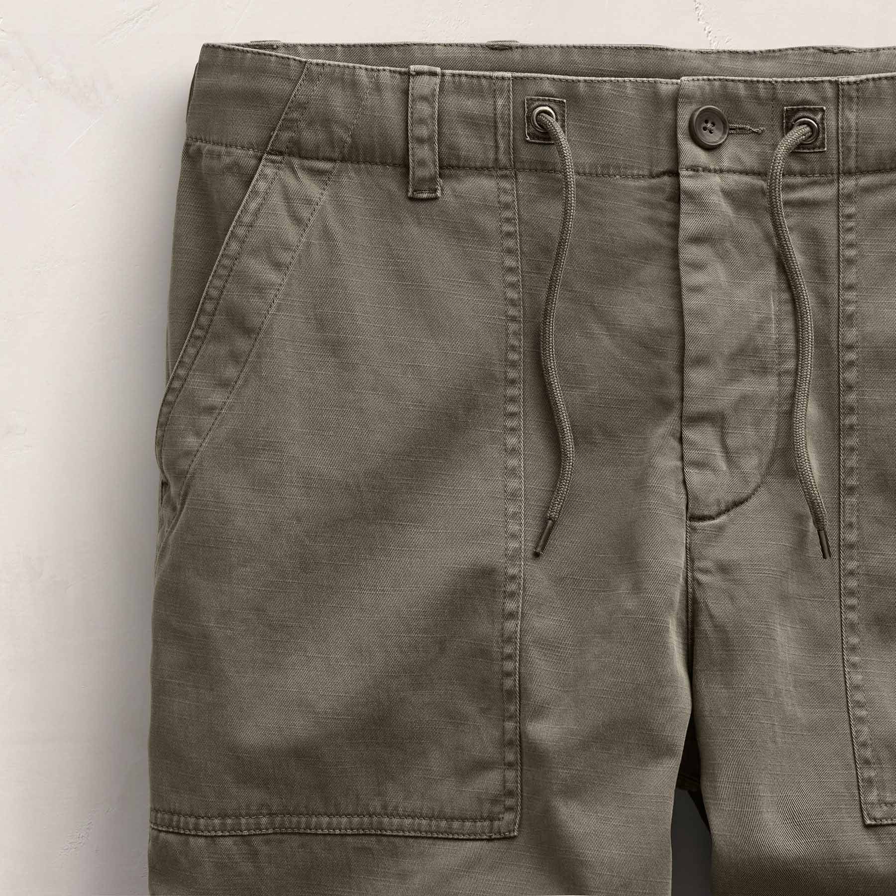 Slub Cotton Utility Flight Shirt in Birch Pigment | James Perse Los Angeles