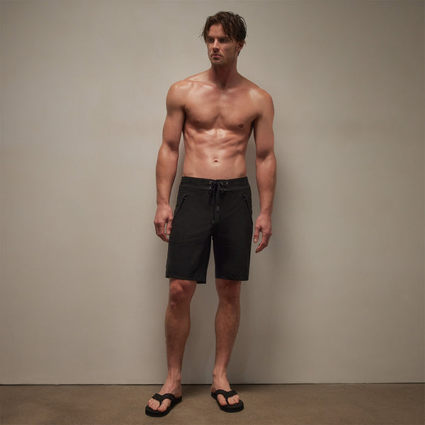 Scuba Zip Boardshort in Black | James Perse Los Angeles