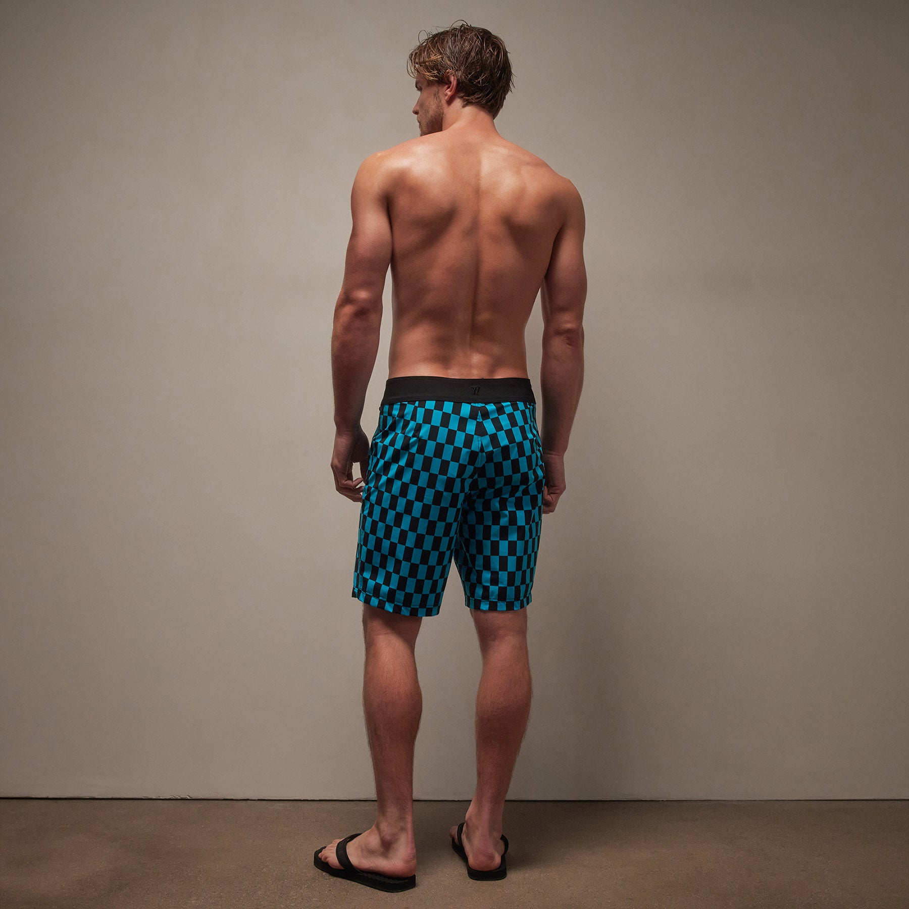 Zip Pocket Printed Boardshort in Black/Blue Lagoon | James Perse Los Angeles
