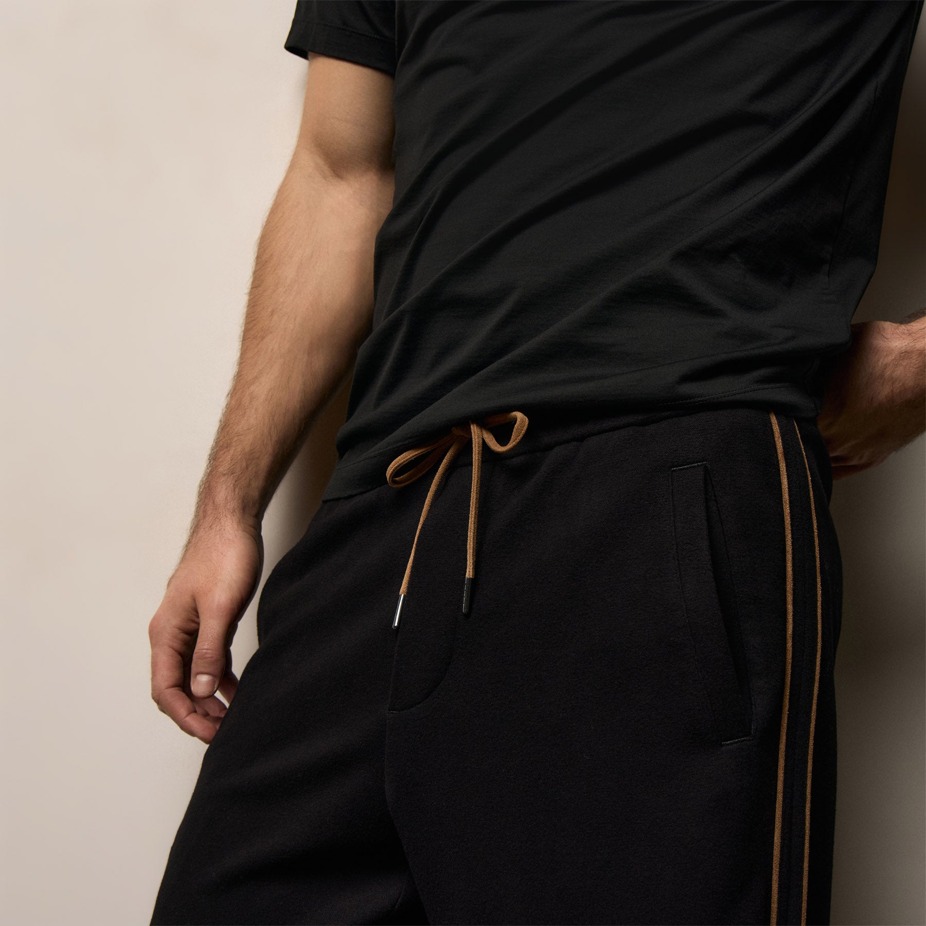 Piped Track Pant in Black/Whiskey | James Perse Los Angeles