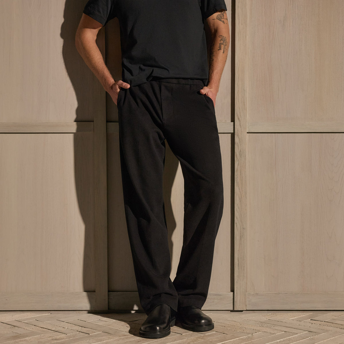Winter 2026 ecommerce image — MBCB1490_BLK