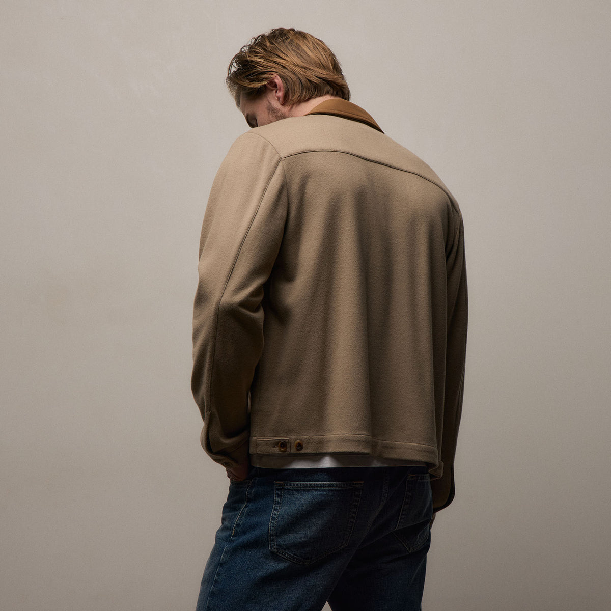 Brushed Cotton Jacket in Soft Beige/Whiskey | James Perse Los Angeles
