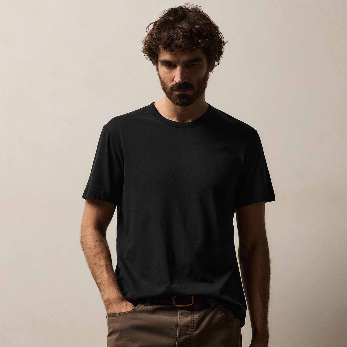 Brushed Lotus Crew in Black | James Perse Los Angeles