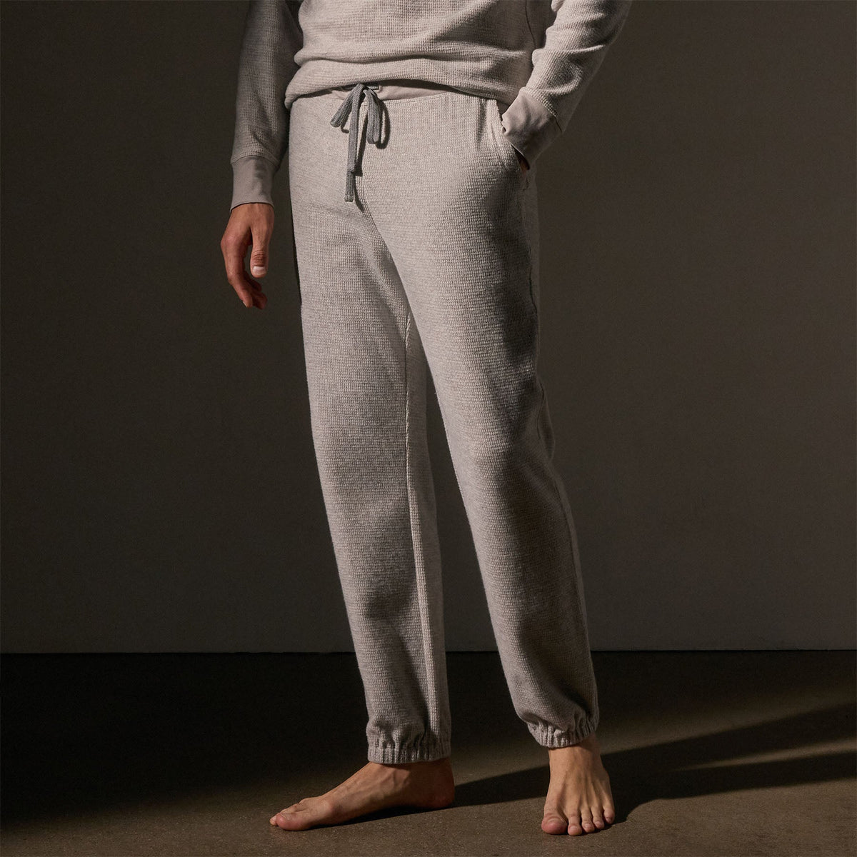 Brushed Thermal Sweat Pant in Heather Grey | James Perse Los Angeles