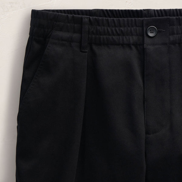 Oversized Pleated Shorts in Black | James Perse Los Angeles