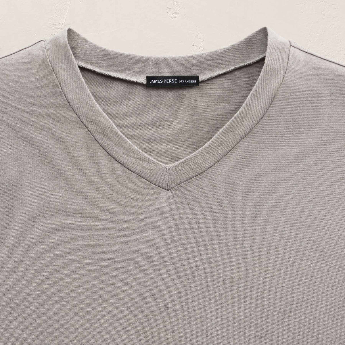 Cotton Cashmere Short Sleeve V Neck in Fog | James Perse Los Angeles