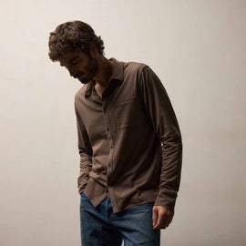 Clean Finish Jersey Shirt in Caribou | James Perse Los Angeles