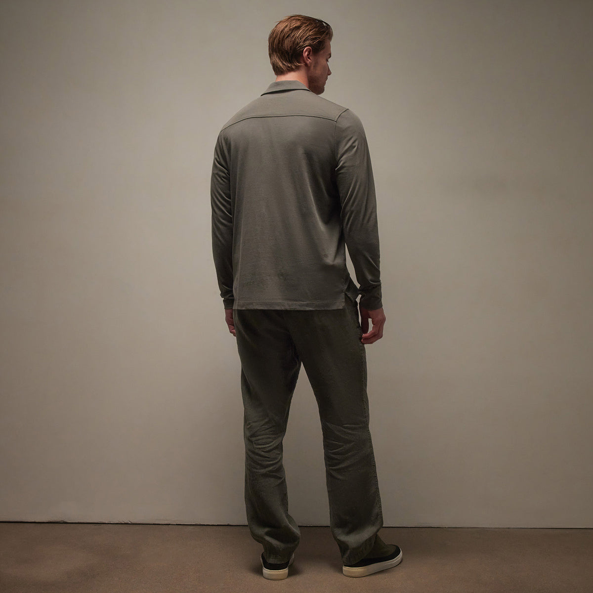 Clean Finish Jersey Shirt in Palm | James Perse Los Angeles