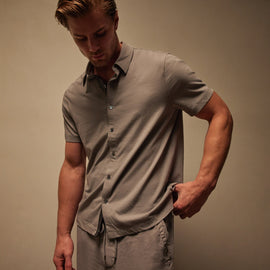 Clean Contrast Placket Short Sleeve in Silvergrey/Magma | James Perse Los Angeles