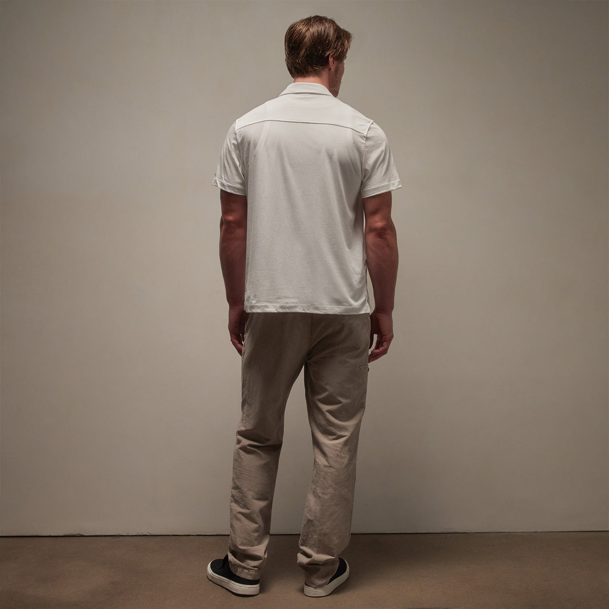 Clean Contrast Placket Short Sleeve in White/Parchment | James Perse Los Angeles