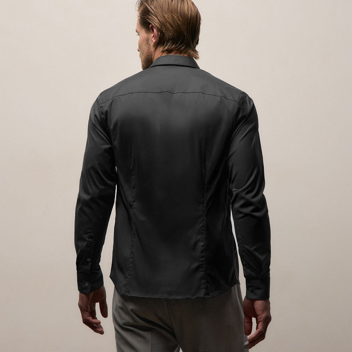 Matte Stretch Poplin Dress Shirt in Black | James Perse Los Angeles