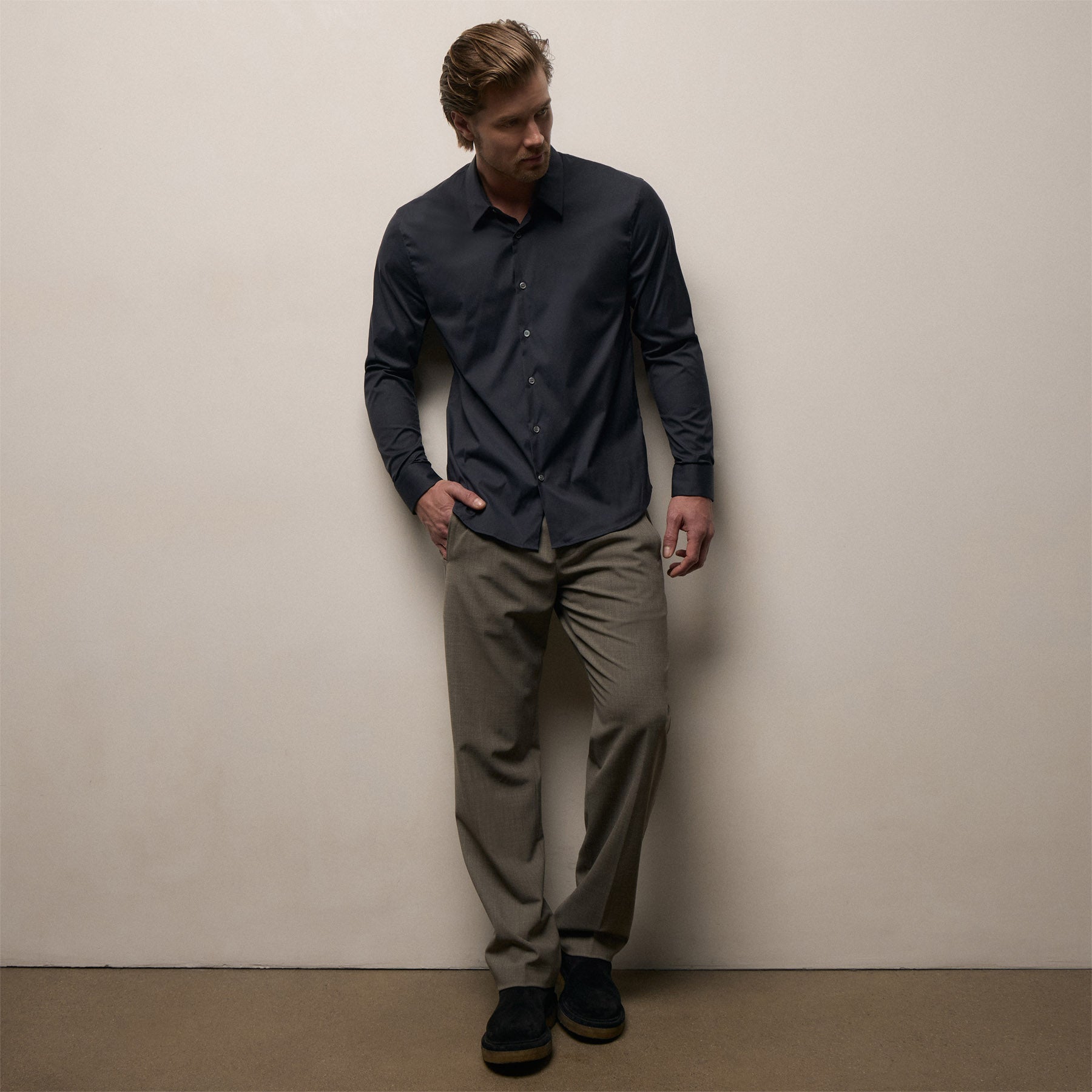 Matte Stretch Poplin Dress Shirt in Navy | James Perse Los Angeles