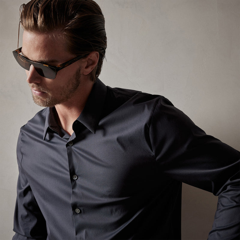 Matte Stretch Poplin Dress Shirt in Navy | James Perse Los Angeles