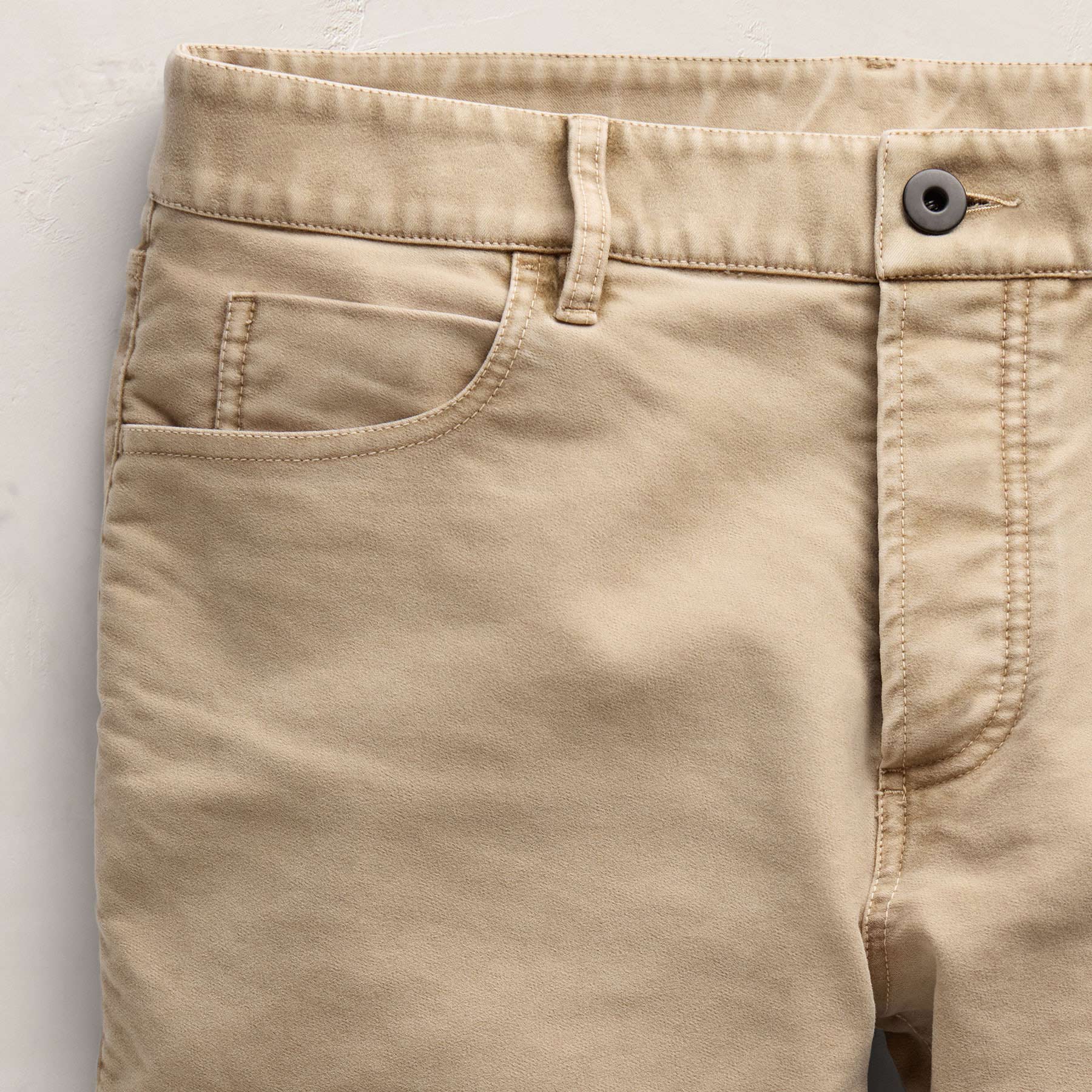 Cotton Moleskin 5 Pocket Pant in Light Khaki Pigment | James Perse Los Angeles