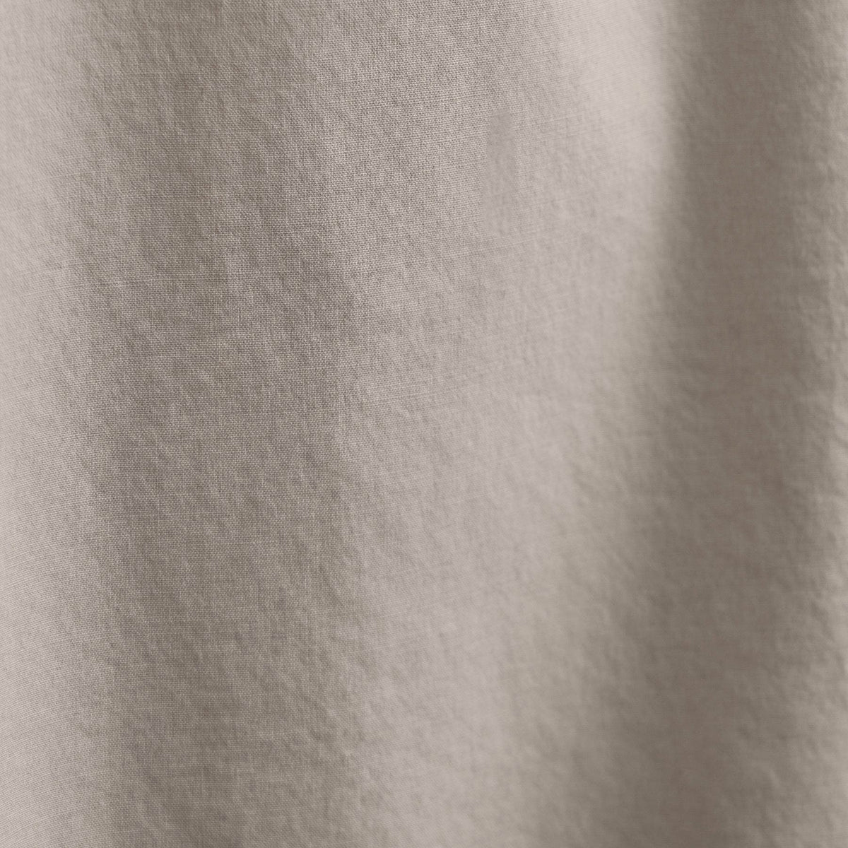 Stretch Poplin Shirt in Salt | James Perse Los Angeles