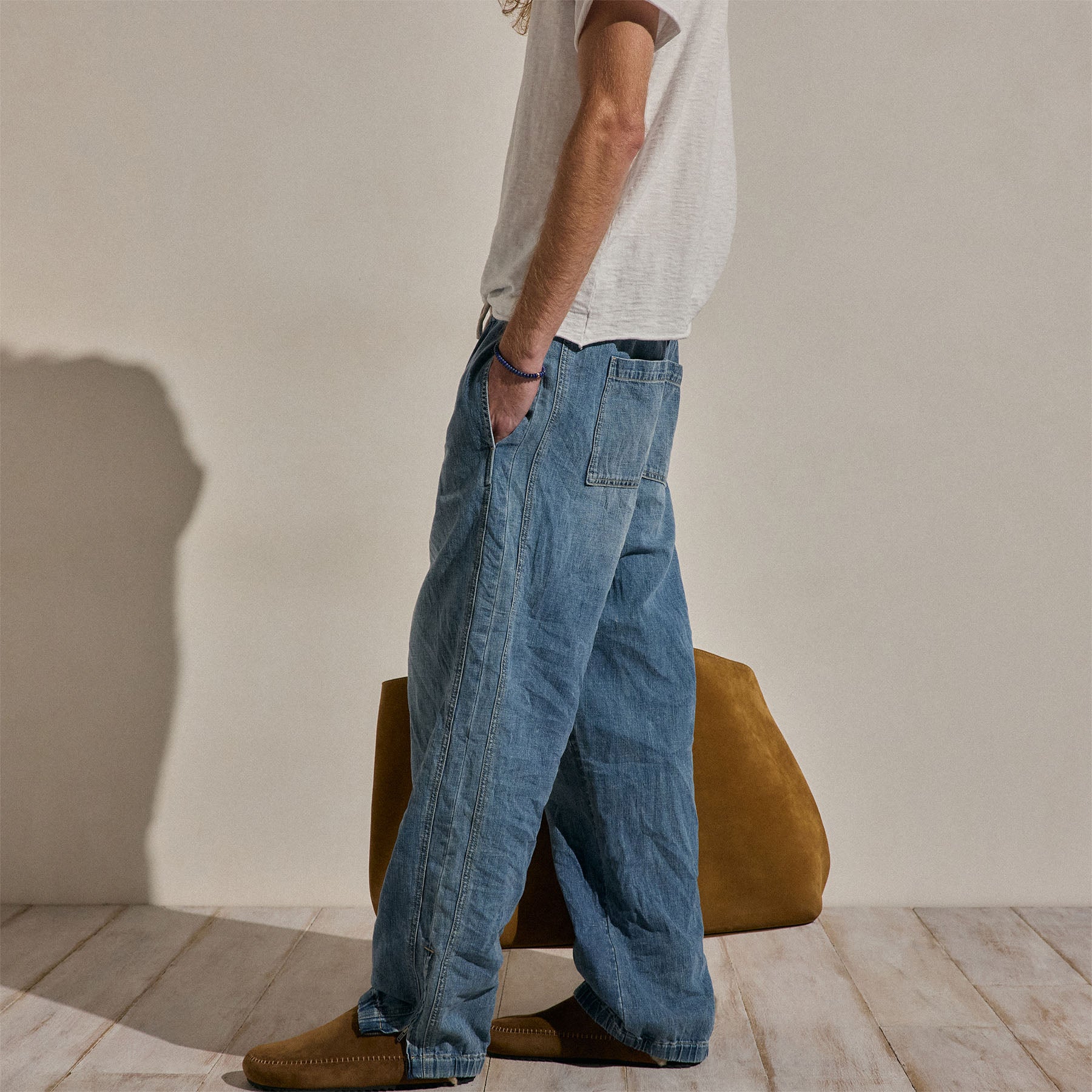 Linen Denim Drawstring Jogger in Medium Wash | James Perse Los Angeles