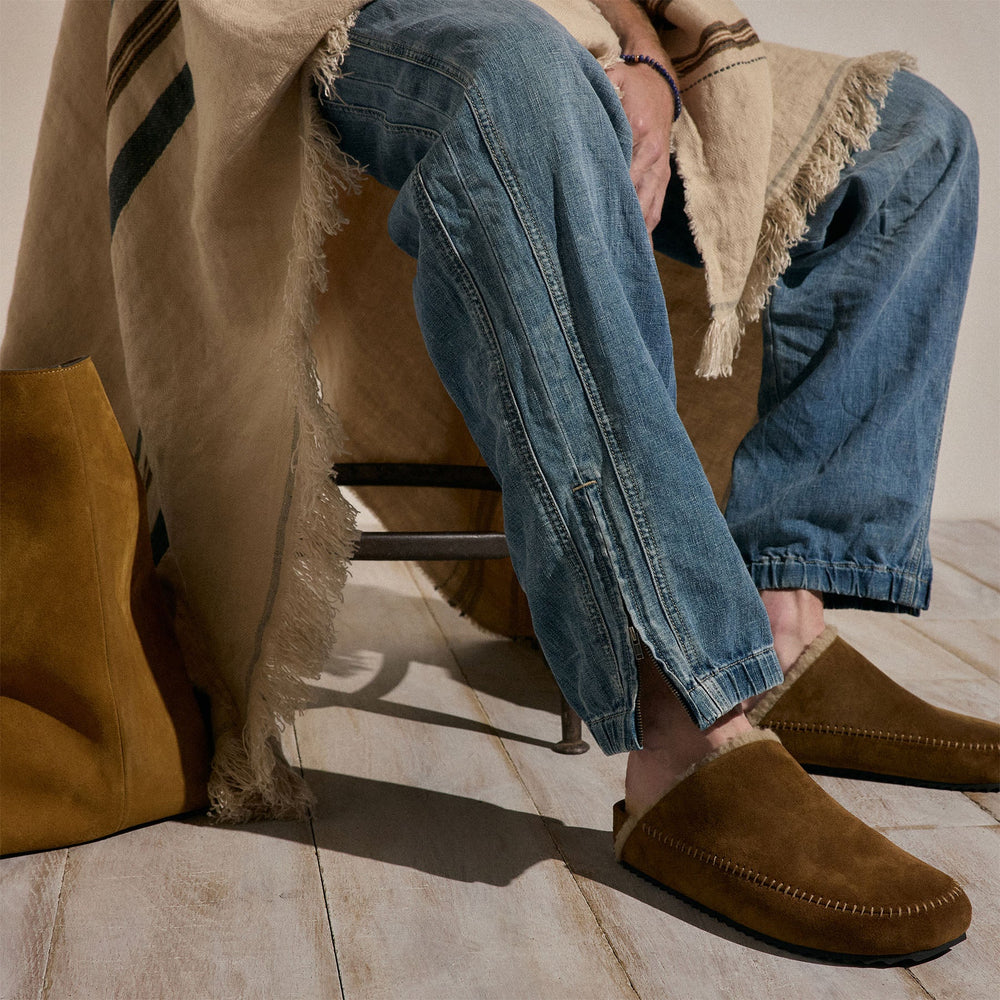 Linen Denim Drawstring Jogger in Medium Wash | James Perse Los Angeles