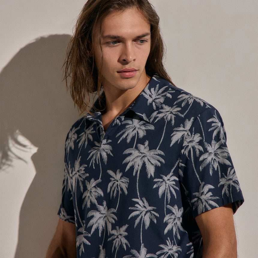 Palm Print Performance Pique Polo in Navy Print | James Perse Los Angeles