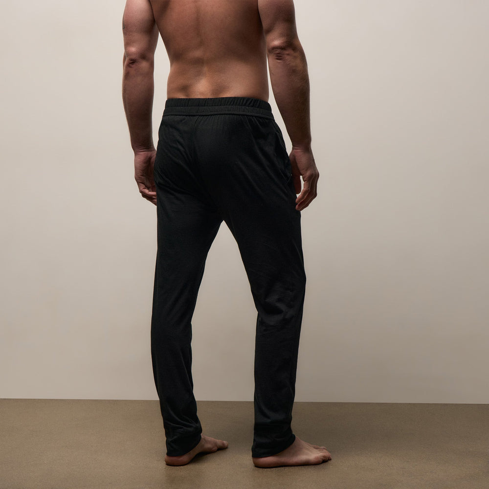 Luxe Lotus Jersey Tapered Lounge Pant in Black | James Perse Los Angeles