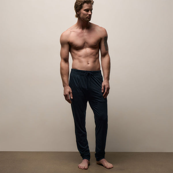 Luxe Lotus Jersey Tapered Lounge Pant in French Navy | James Perse Los Angeles