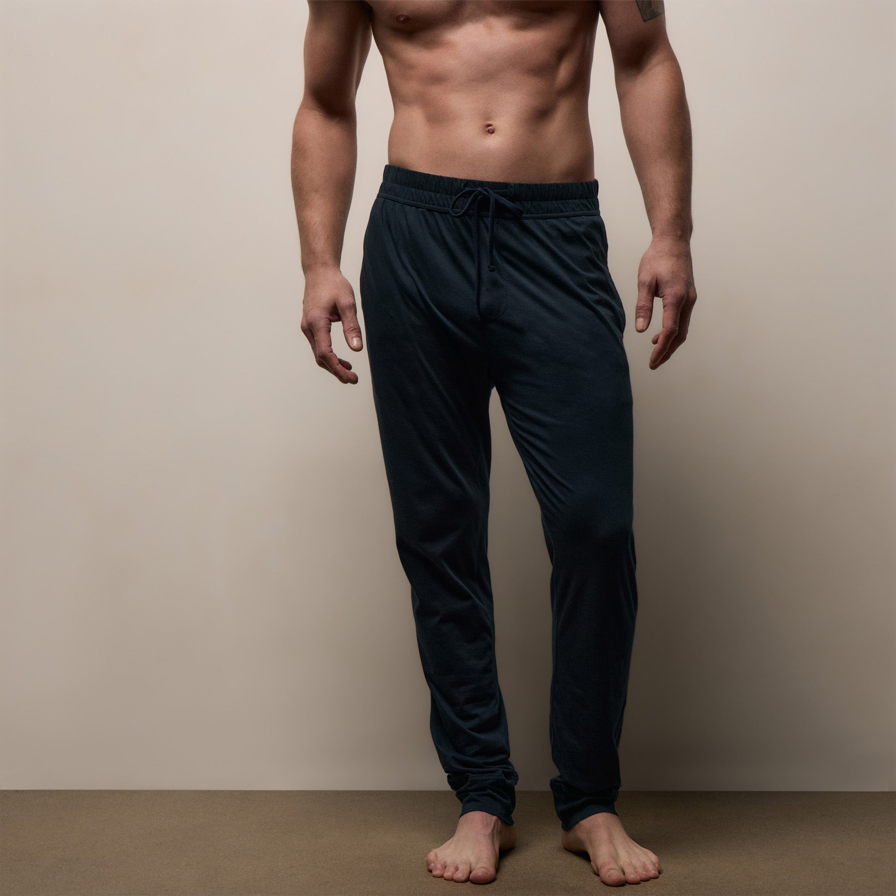 Luxe Lotus Jersey Tapered Lounge Pant in French Navy | James Perse Los Angeles