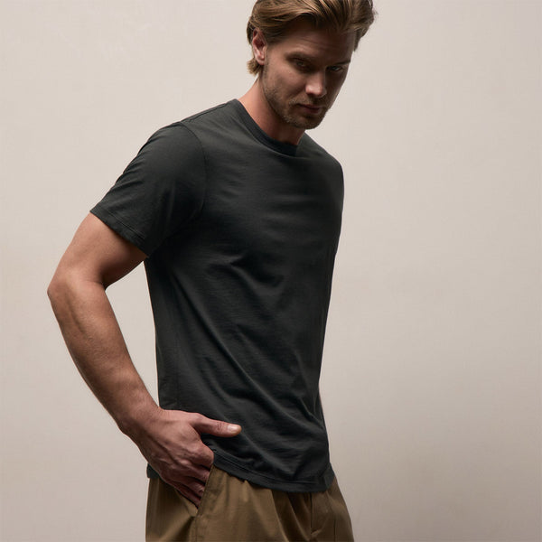 Luxe Lotus Jersey Tee in Carbon | James Perse Los Angeles