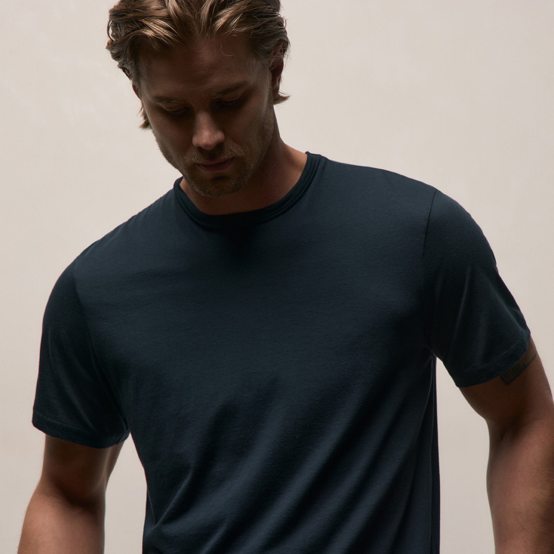 Luxe Lotus Jersey Tee in French Navy | James Perse Los Angeles