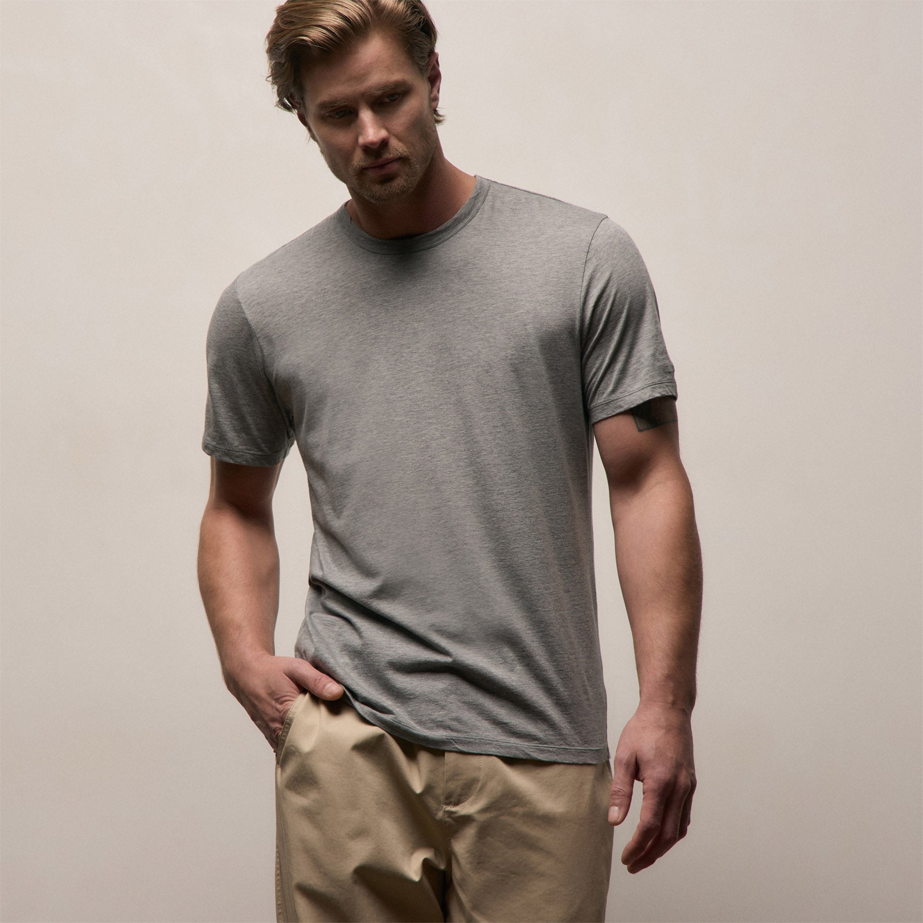 Luxe Lotus Jersey Tee in Heather Grey | James Perse Los Angeles