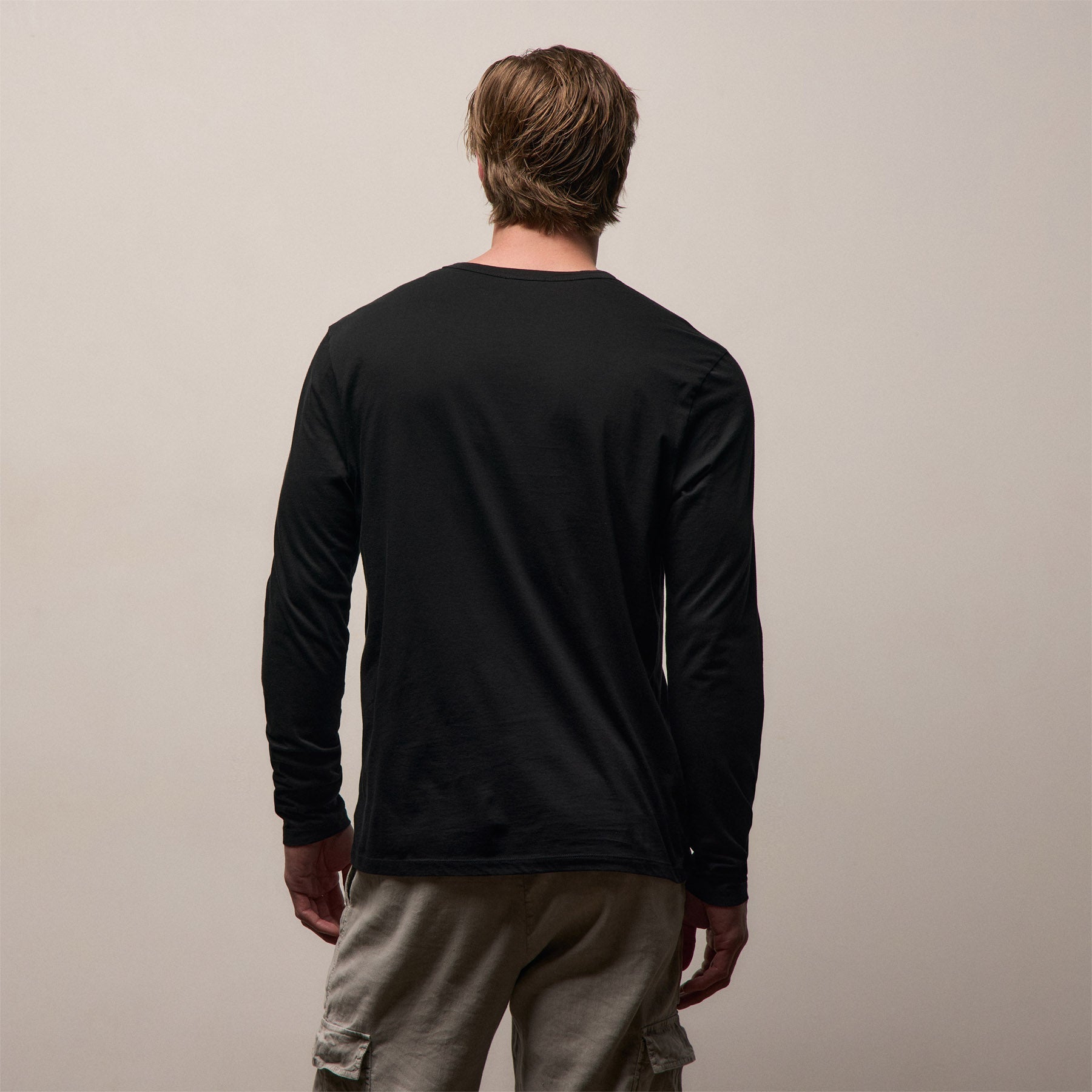Luxe Lotus Jersey Long Sleeve in Black | James Perse Los Angeles