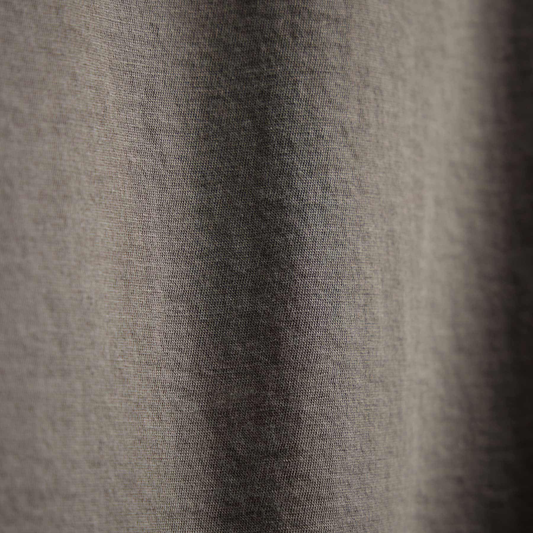 Luxe Lotus Jersey Crew in Granite | James Perse Los Angeles