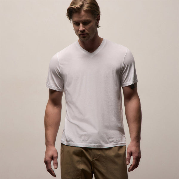 Luxe Lotus Jersey V Neck in White | James Perse Los Angeles