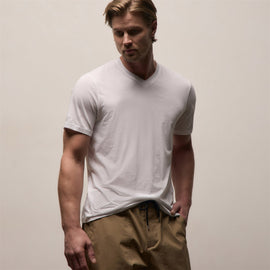 Luxe Lotus Jersey V Neck in White | James Perse Los Angeles