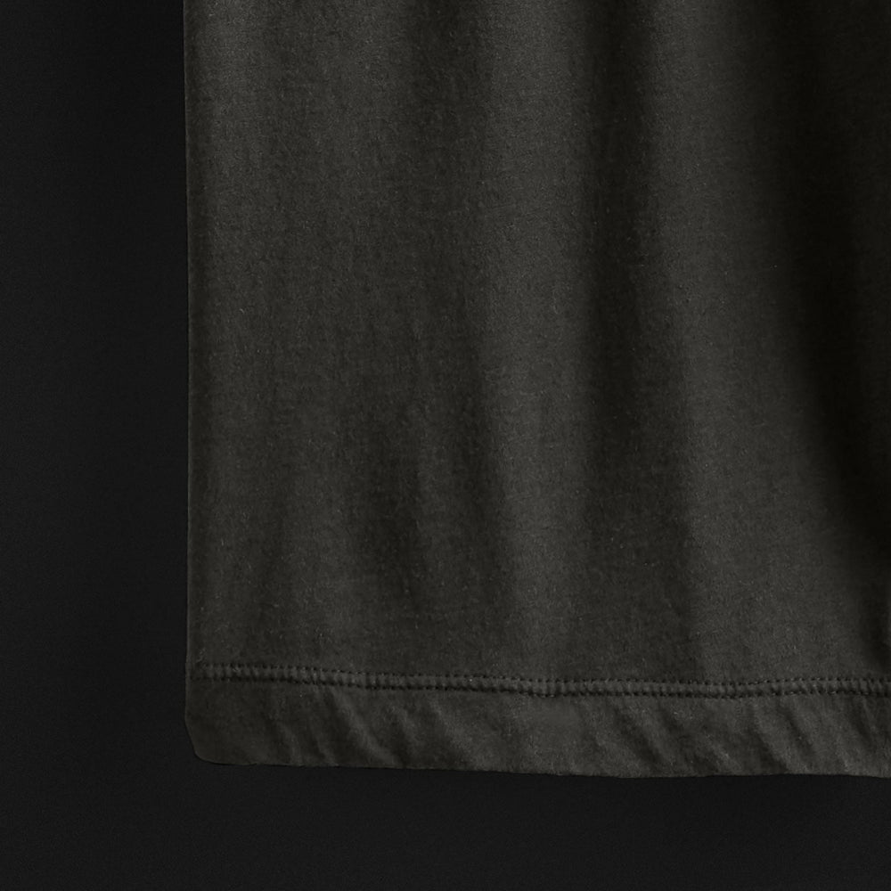 Luxe Lotus Relaxed Fit Boxer Short in Carbon | James Perse Los Angeles FLAT