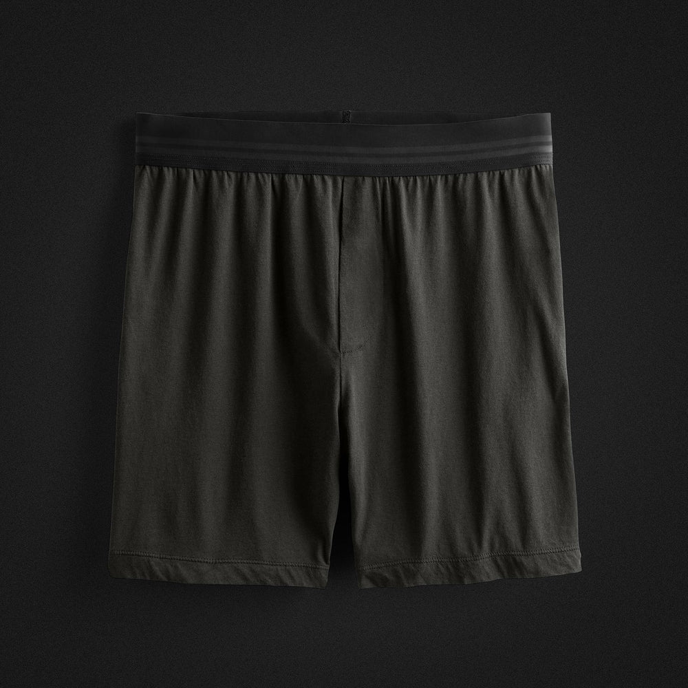 Luxe Lotus Relaxed Fit Boxer Short in Carbon | James Perse Los Angeles FLAT