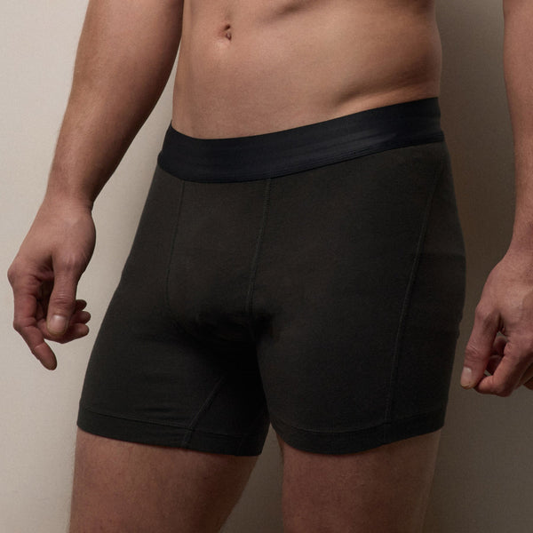 Elevated Lotus Sport Boxer Short in Carbon | James Perse Los Angeles