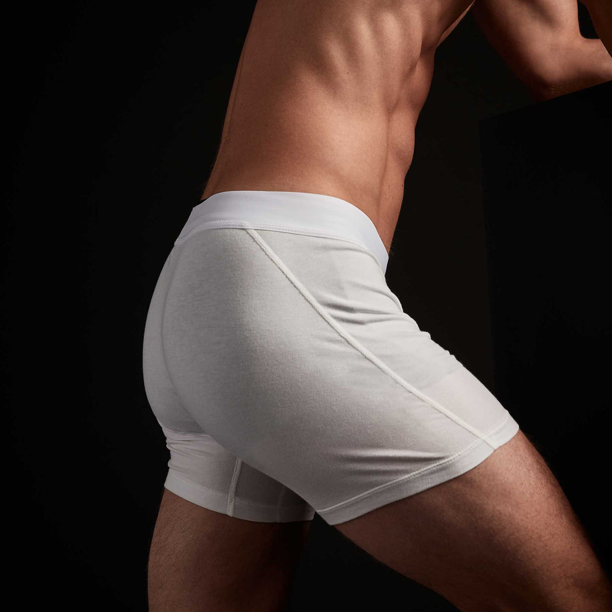 Elevated Lotus Sport Boxer Short in White | James Perse Los Angeles