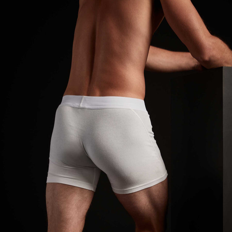 Elevated Lotus Sport Boxer Short in White | James Perse Los Angeles