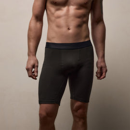 Elevated Lotus Sport Boxer  Long in Carbon | James Perse Los Angeles