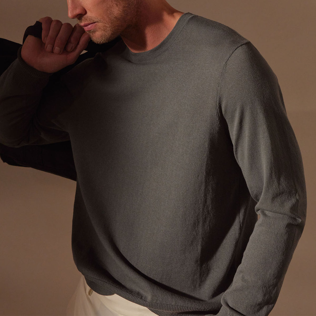 Stretch Cotton Crew Sweater in Flint | James Perse Los Angeles