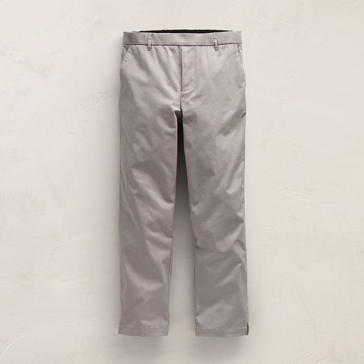 Stretch Micro Twl Golf Trouser in Concrete | James Perse Los Angeles