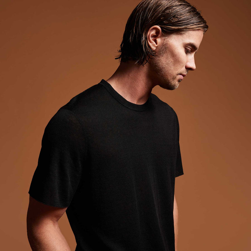 Desert Linen Crew in Black/Black | James Perse Los Angeles