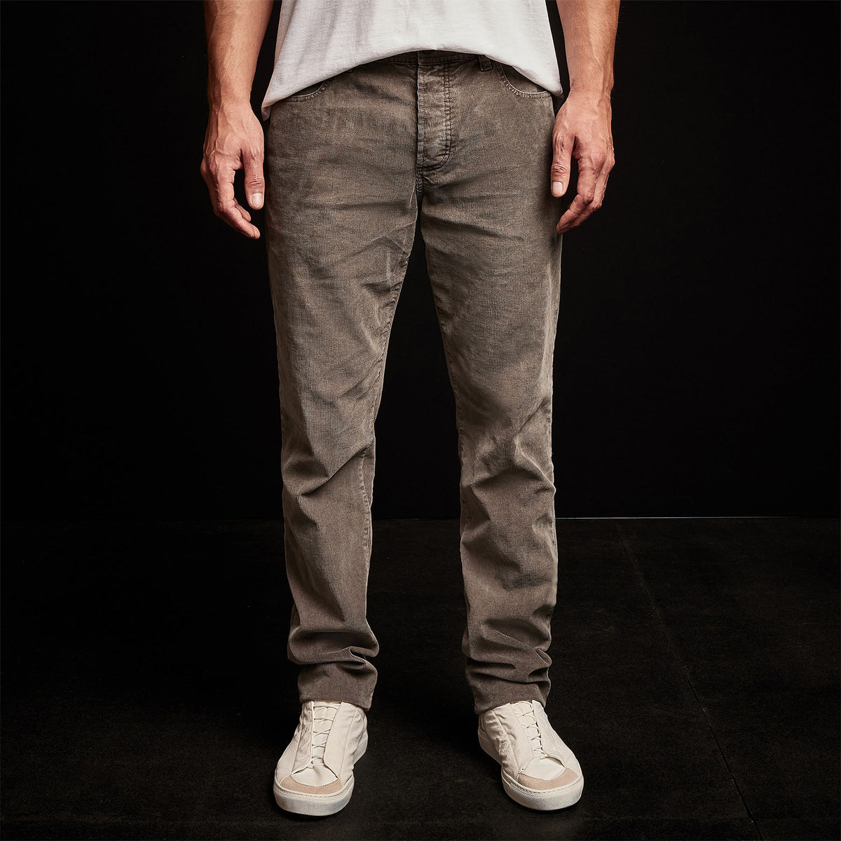 5 Pocket Corduroy Pant in Burro Pigment | James Perse Los Angeles