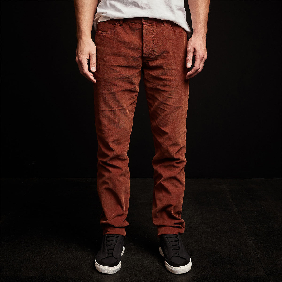 5 Pocket Corduroy Pant in Dark Rust Pigment | James Perse Los Angeles