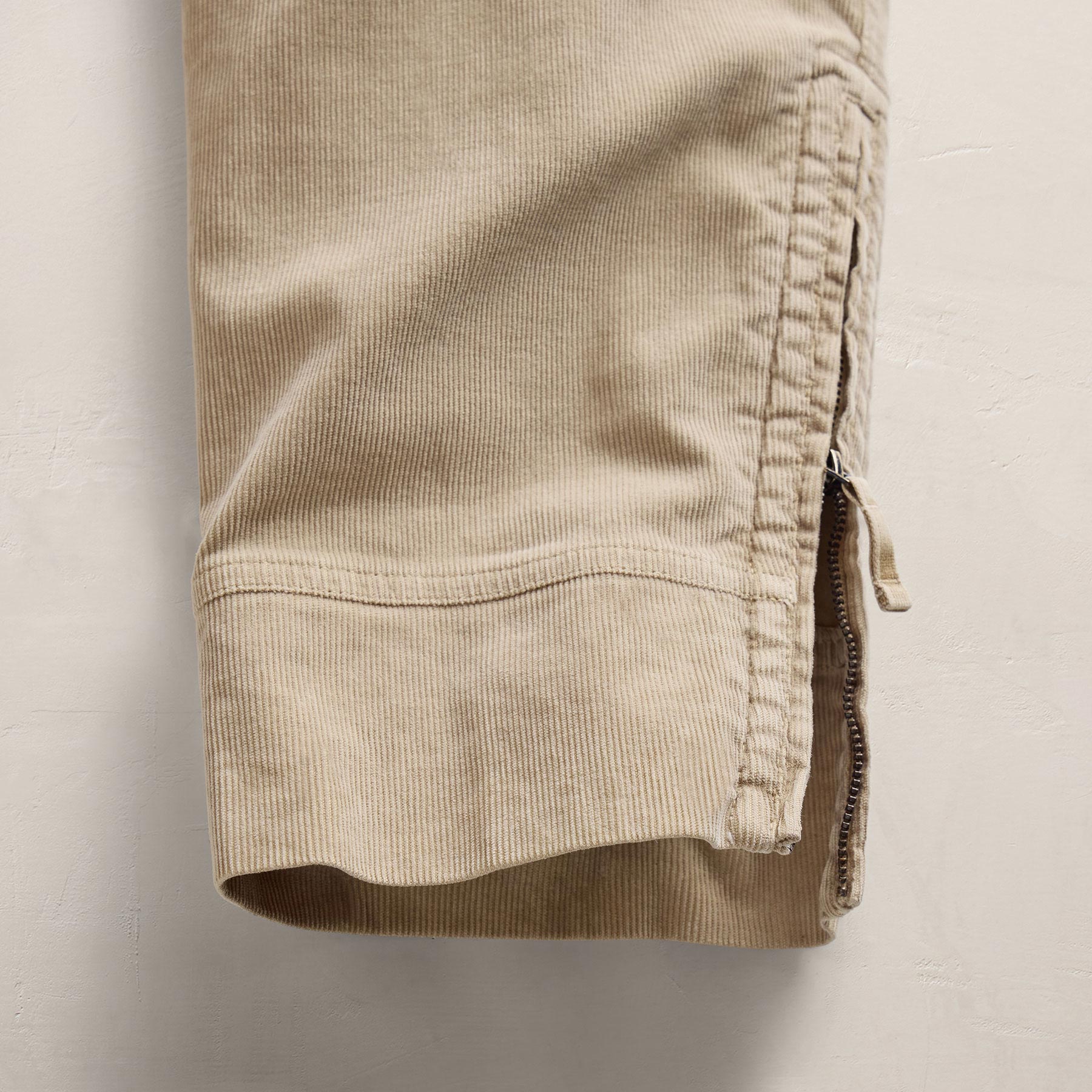 Cord Utility Pant In Light Khaki Pigment | James Perse Los Angeles