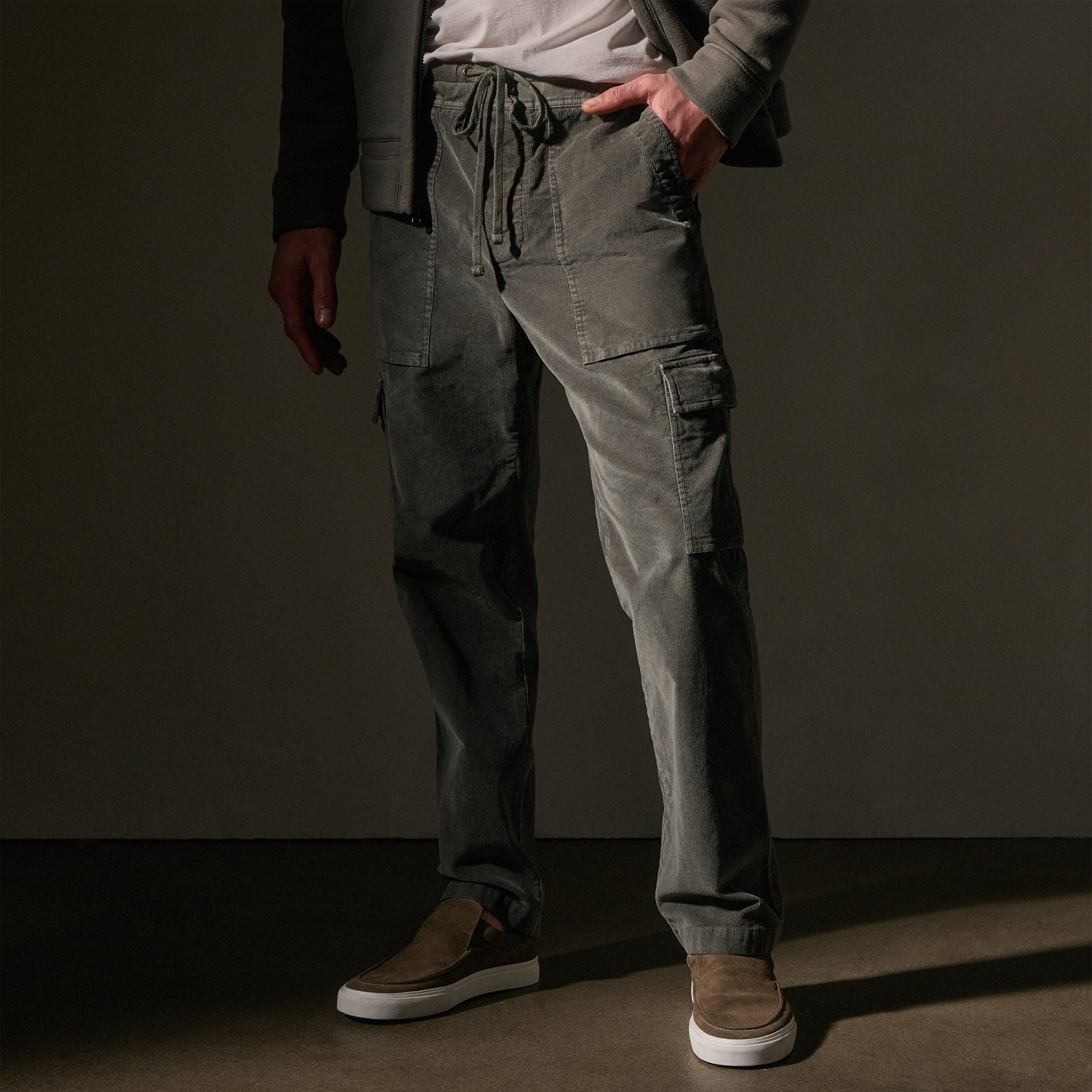 Cord Utility Pant in Granite Pigment | James Perse Los Angeles