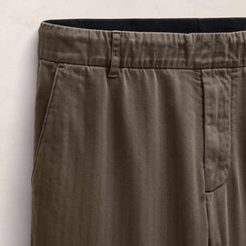 Herringbone Twill Trouser in Caribou Pigment | James Perse Los Angeles
