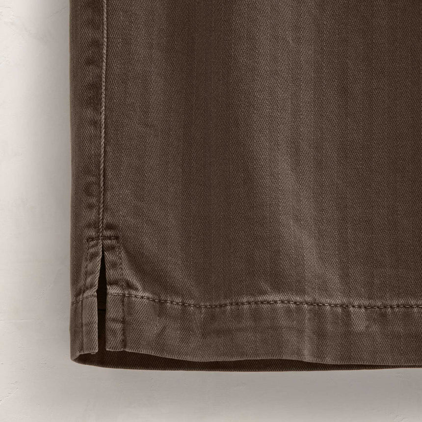 Herringbone Twill Trouser in Caribou Pigment | James Perse Los Angeles