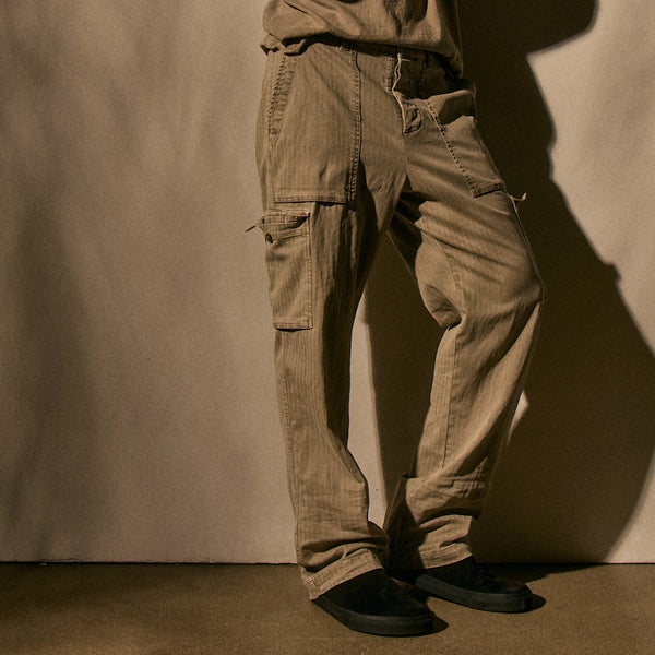 Stretch Herringbone Utility Pant in Overcast Pigment | James Perse Los Angeles