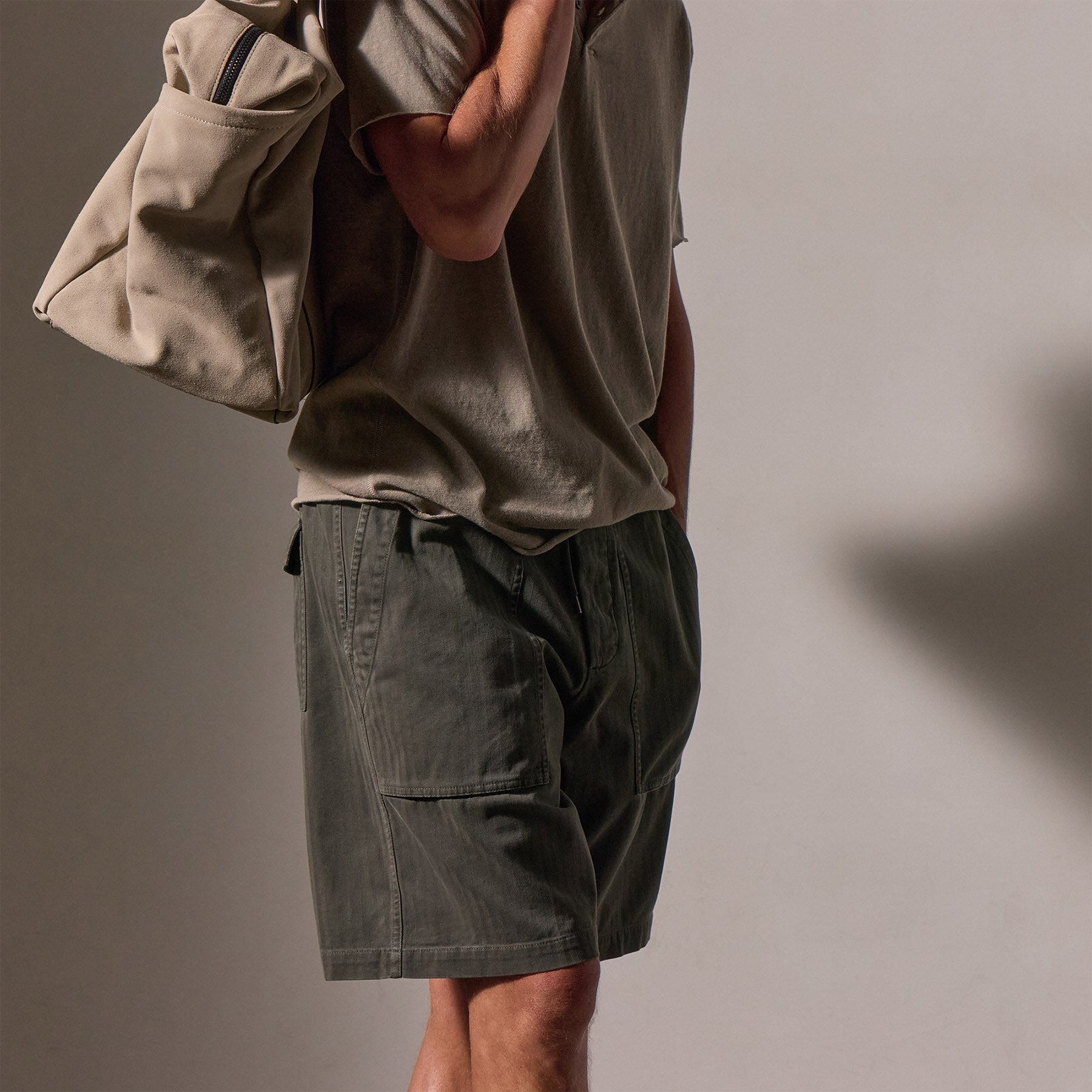 Herringbone Twill Utility Short - Granite Pigment | James Perse
