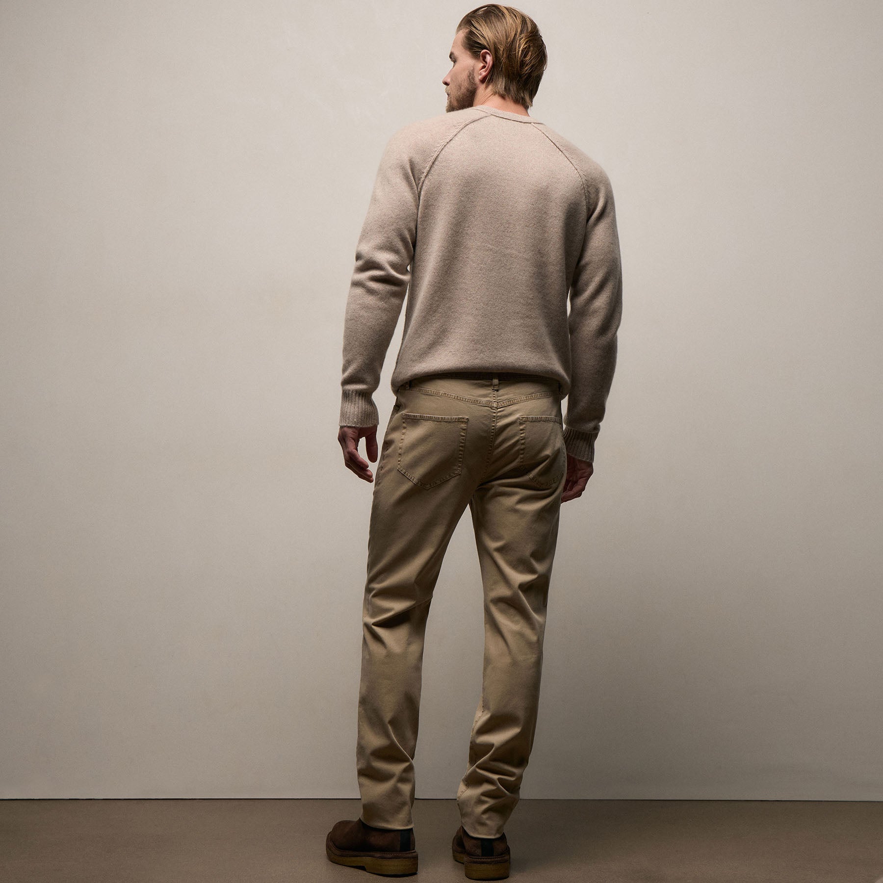 Brushed Twill 5 Pocket Pant in Light Khaki Pigment | James Perse Los Angeles